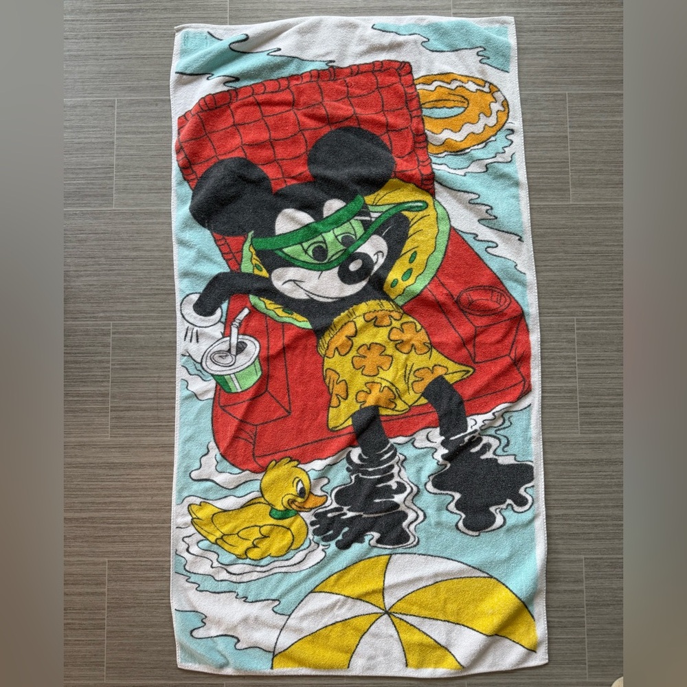 vintage ✨ Disney Mickey Mouse Beach towel